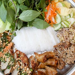 Banh Special Combo (Heo Quay, Nem Nuong, Shrimp, Cha Ca That Lac)