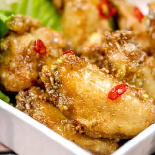 Canh Ga Chien Nuoc Mam (Chicken Wings With Fish Sauce)